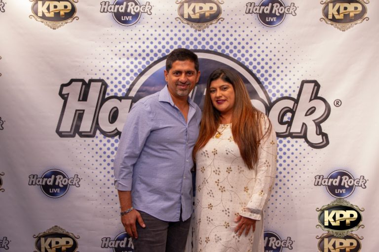 AR Rahman Live In Concert Kash Patel Productions Bollywood US Tour Crowd Hard Rock Live Hollywood FL August 5th 2022 028